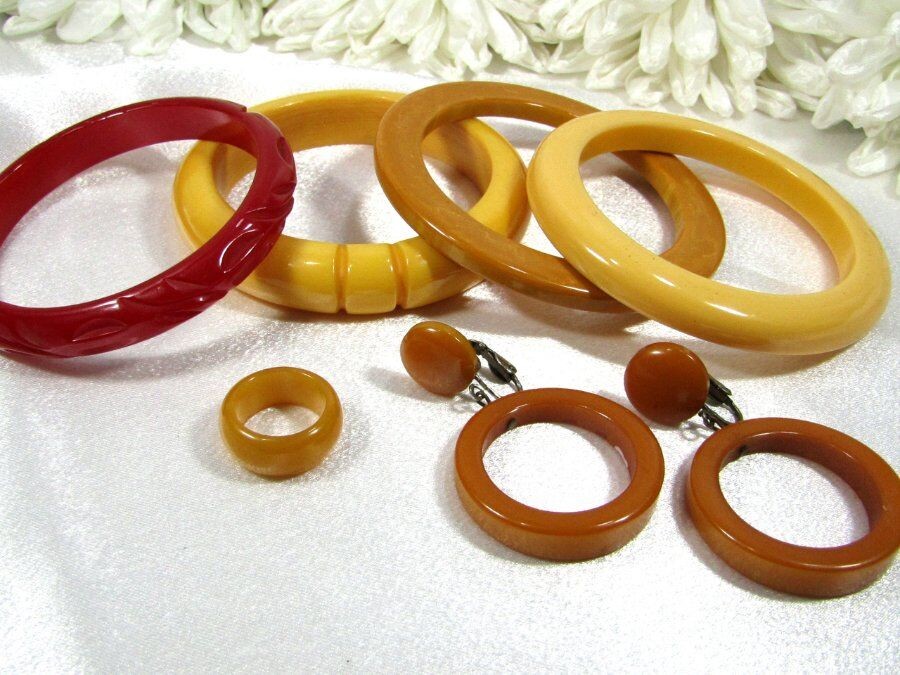 Vintage Bakelite Lot of 6 Pcs 4 Bangle Bracelet Some Carved Hoop Earrings Ring