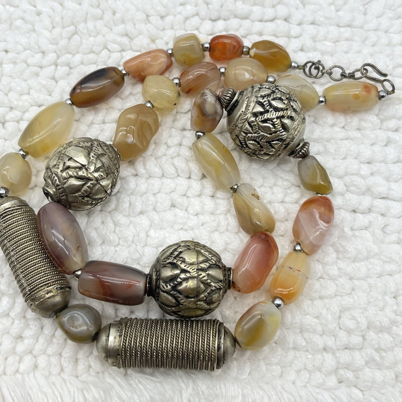 Vintage Agate Necklace Multicolor Stones Beach Boho 24″