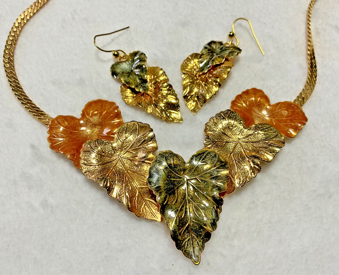 Vintage Estate Gold Tone Leaf Necklace and Earrings Gold, Red, Green Enamel