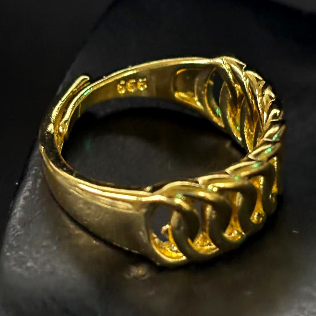 Vintage Gold-plated? (NOT SURE) Gold-tone Ring marked ‘ 999 ‘, Size 8 adjustable