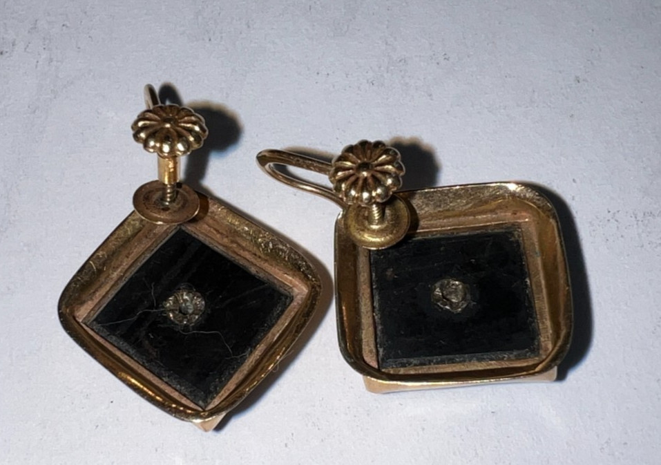 Vintage 14K Gold Diamond Black Onyx Earrings Screw Back
