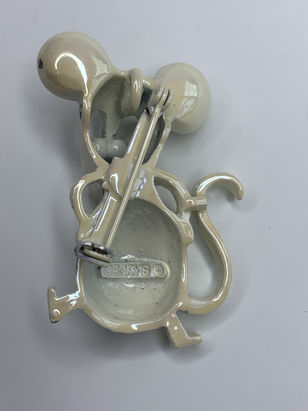 Vintage Gerrys Mouse With Pin Brooch Pearl Enamel Finish