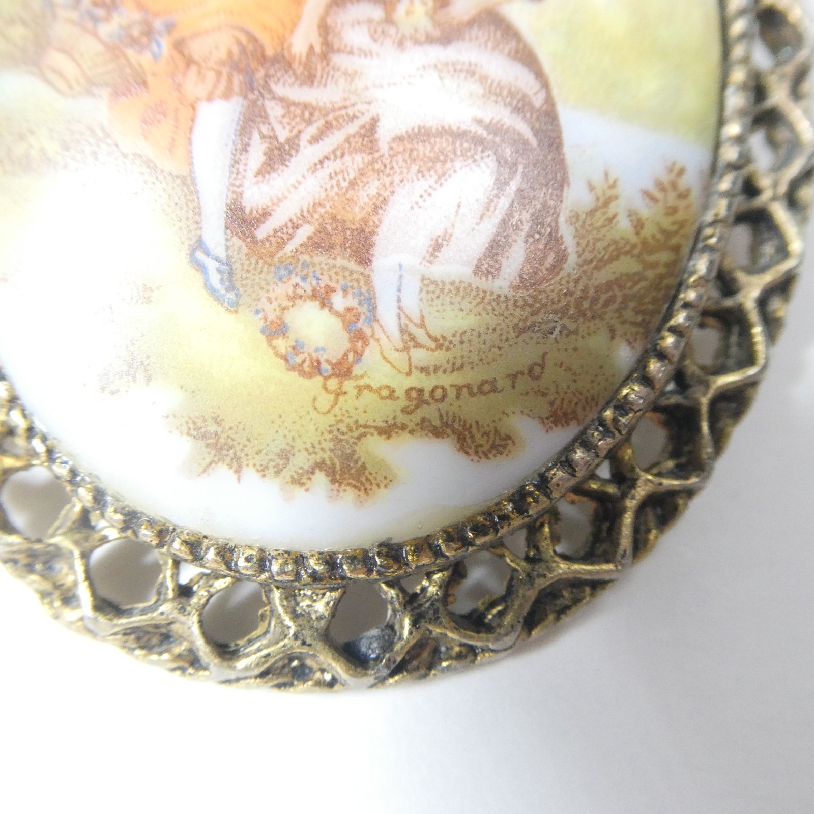 Porcelain Pin Romantic Couple w/ Brass Filigree Frame Oval Vintage Brooch