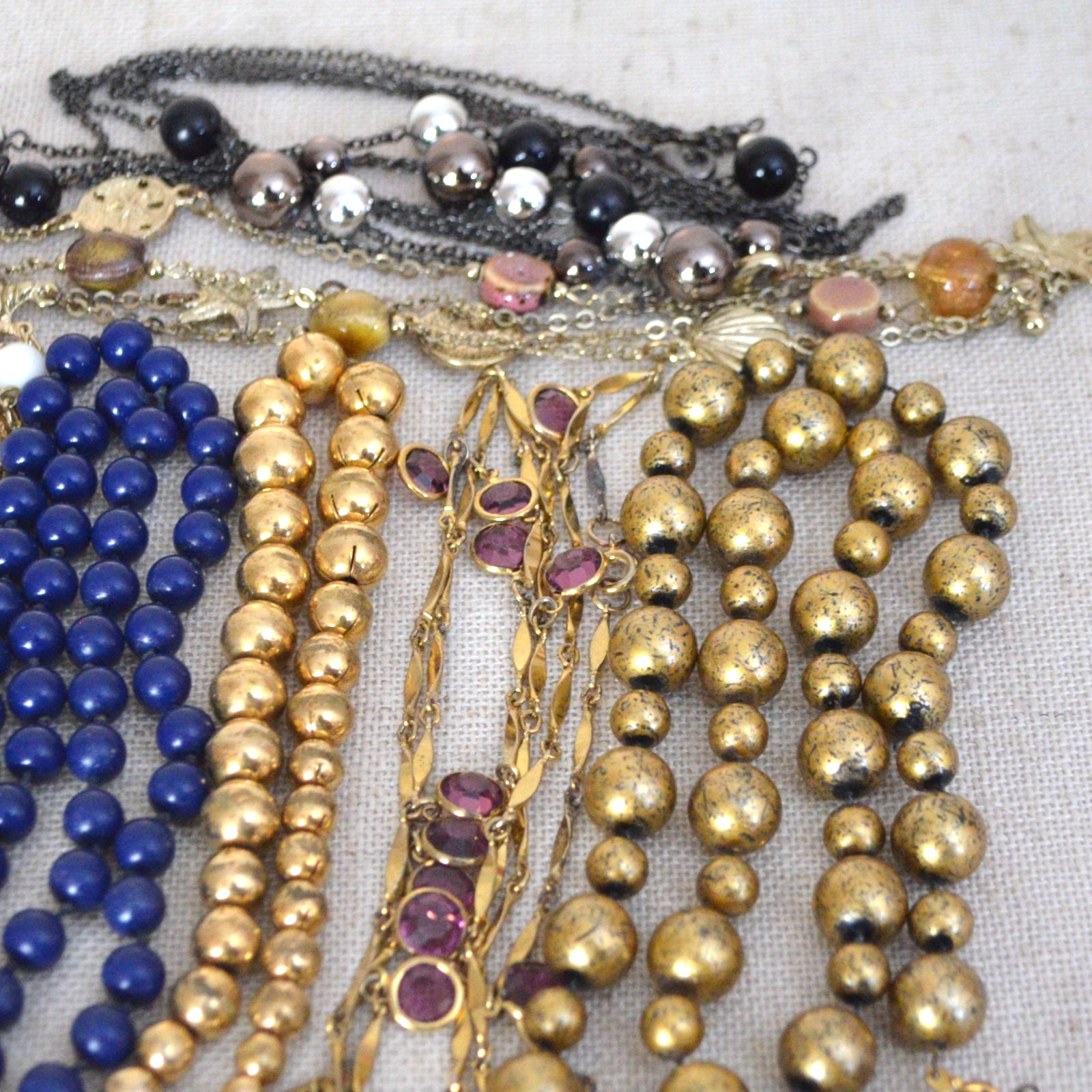 Vintage Wearable Necklace Lot 8 Piece Beaded Chain Jewelry circa 1980s-1990s