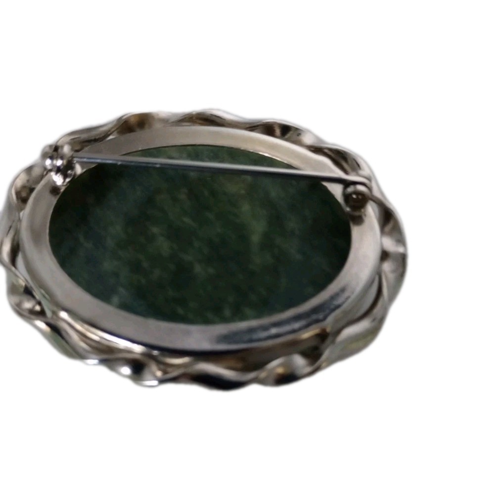 Vintage Green Stone Brooch Silver Tone Pin Victorian Style 1 3/4 by 1 1/4 in