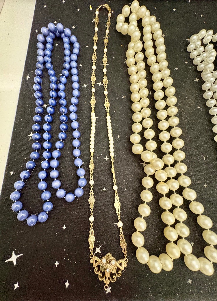 Vintage Faux Pearl Necklaces Lot Of 5 Different Sizes & Colors