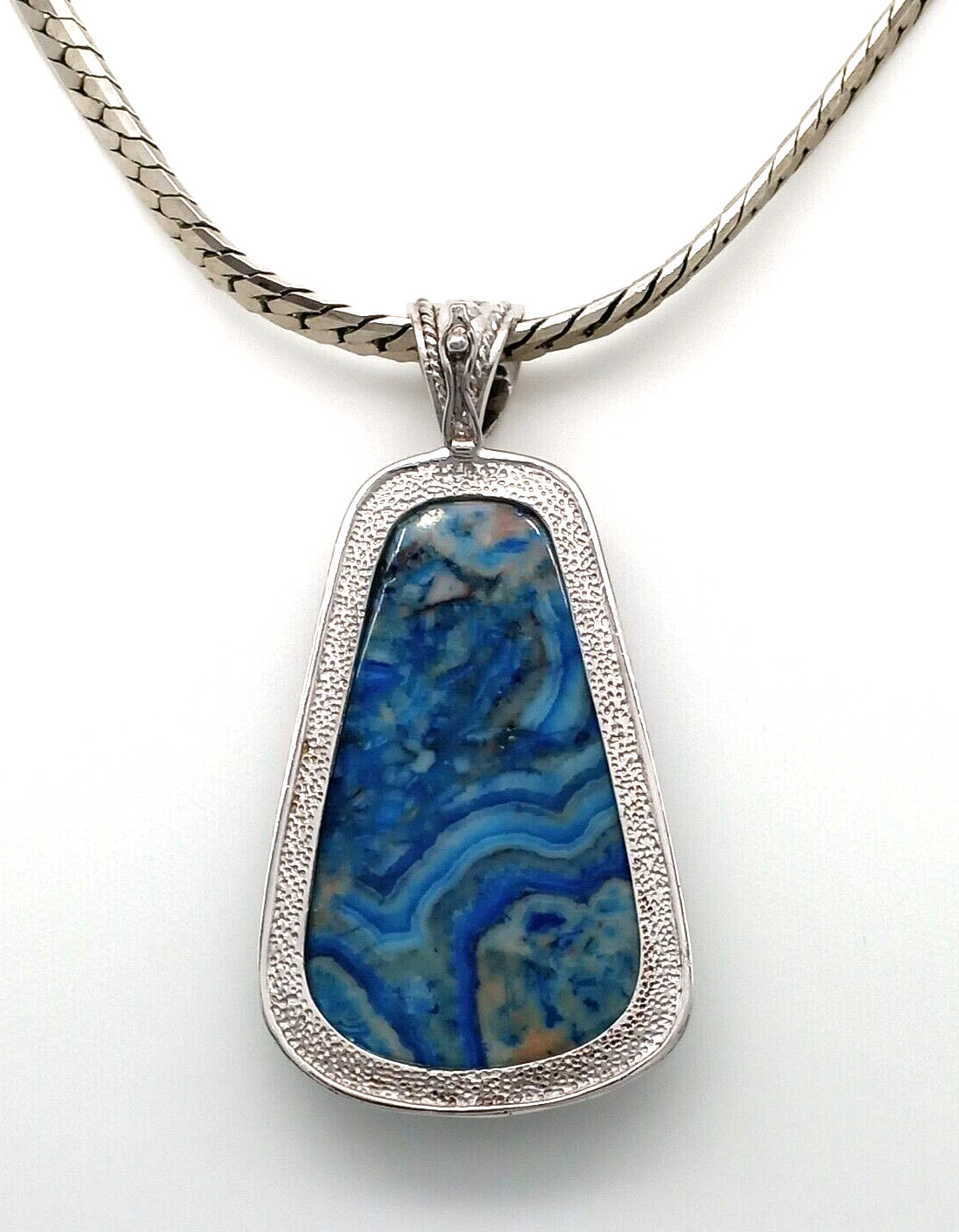 Napier Blue Stone Pendant Herringbone Chain Necklace Silver Tone Metal Shiny!