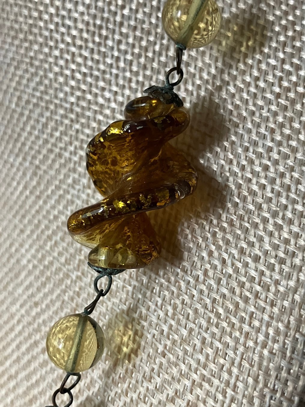 Vintage Art Glass Beaded Necklace Twist Gold Foil Station Chain 28″ READ