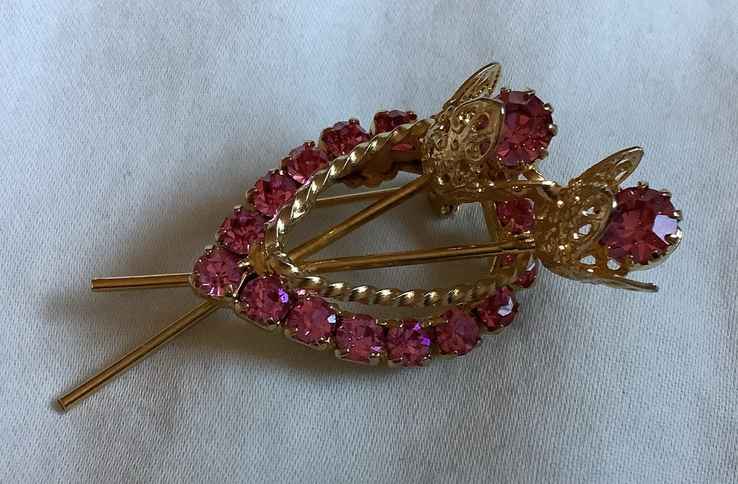 Vintage Goldtone & Pink Rhinestone Flowers Pin Brooch Approximately 1″ x 2″