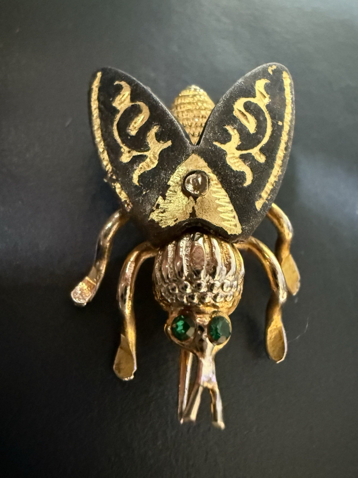 Vintage Spanish Damascene Toledo fly bug insect figural gold toned brooch pin