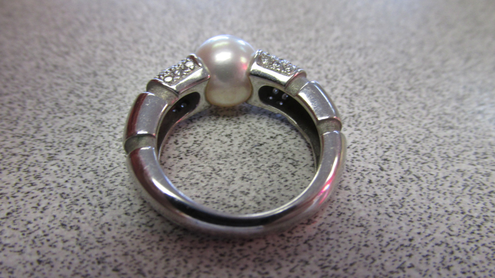 Mauboussin Tension Set Pearl & Diamond Ring 18k White Gold size 6 Make Offer