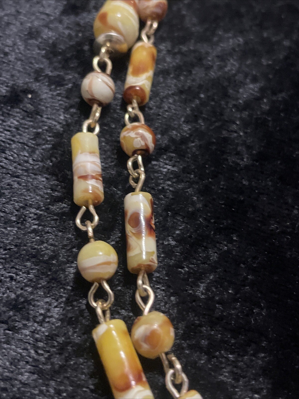 Vtg Necklace Light Weight Type Plastic Yellow White Different shapes & Size 44”