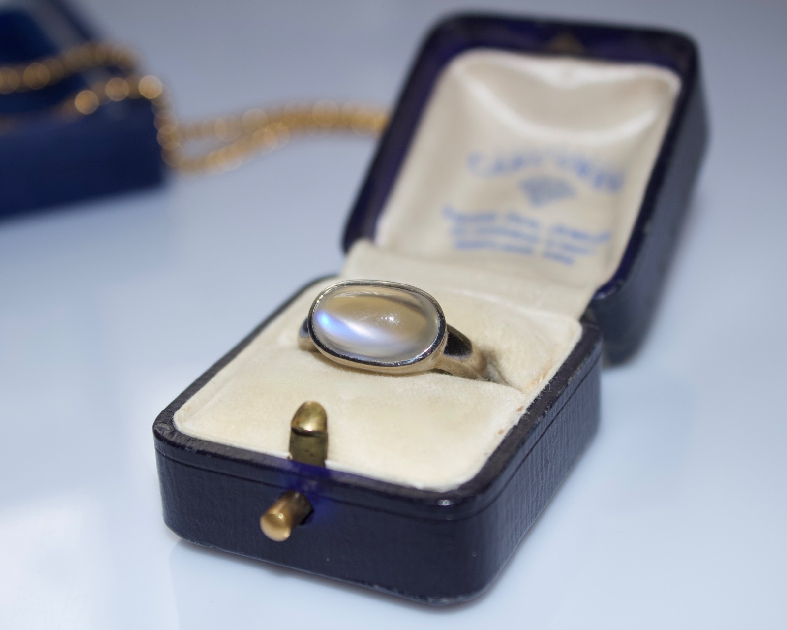 Vintage 14k White Gold Moonstone Bezel Set Solitaire Stacking Band Ring