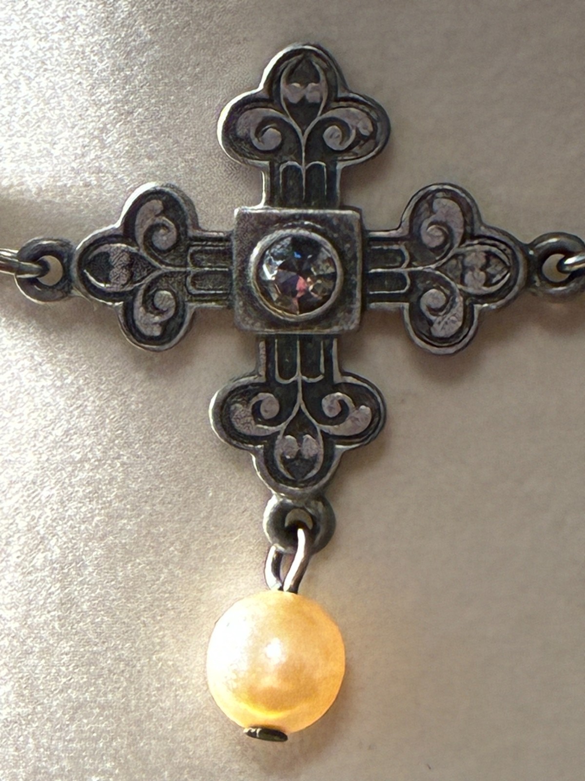 Ben Amun Choker – 3 Crosses Gothic Punk Art Deco-Silver-Tone-Faux Pearls -Beads