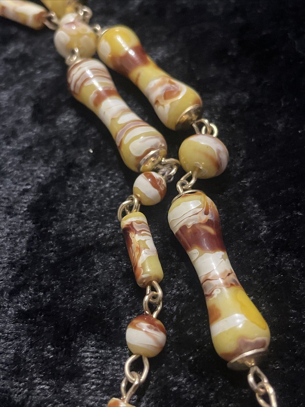 Vtg Necklace Light Weight Type Plastic Yellow White Different shapes & Size 44”