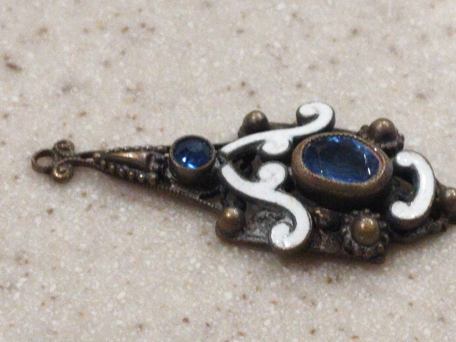 ANTIQUE CZECHOSLOVAKIA ENAMEL UNKNOWN METAL W/BLUE FACETED STONES PENDANT
