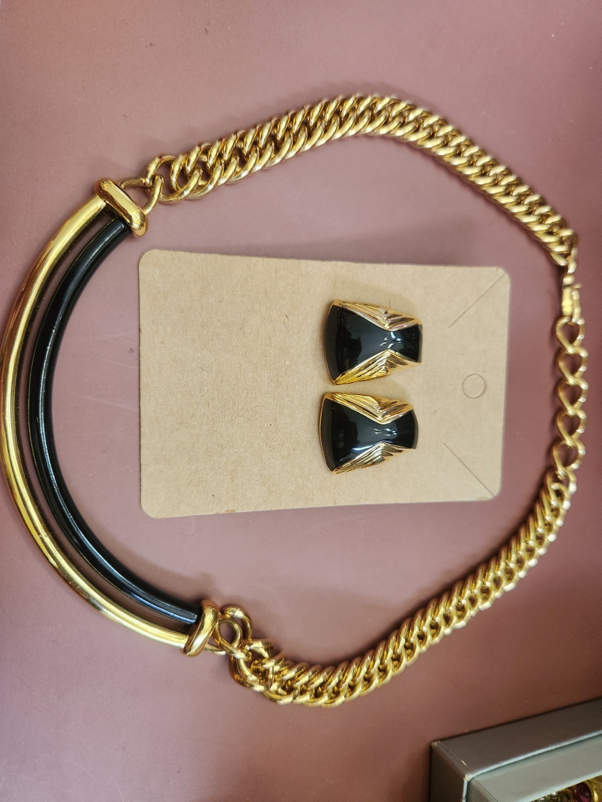 Monet two Tone Black Enamel & Gold Curved Bar Cuban Link Chain Choker Vintage