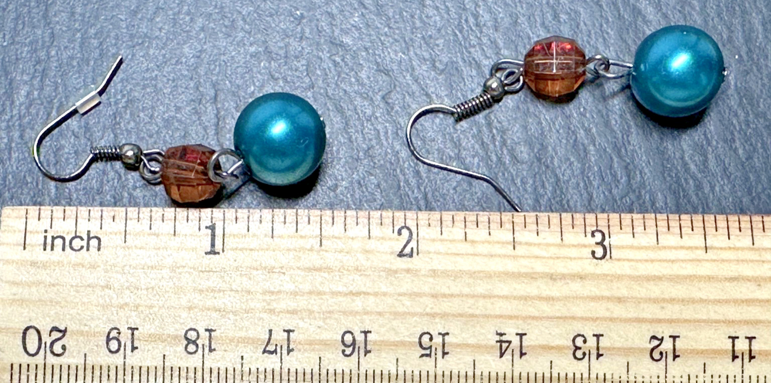 4 PAIR VINTAGE EARRINGS FOR PIERCED EARS IN GREENS, BROWNS N186