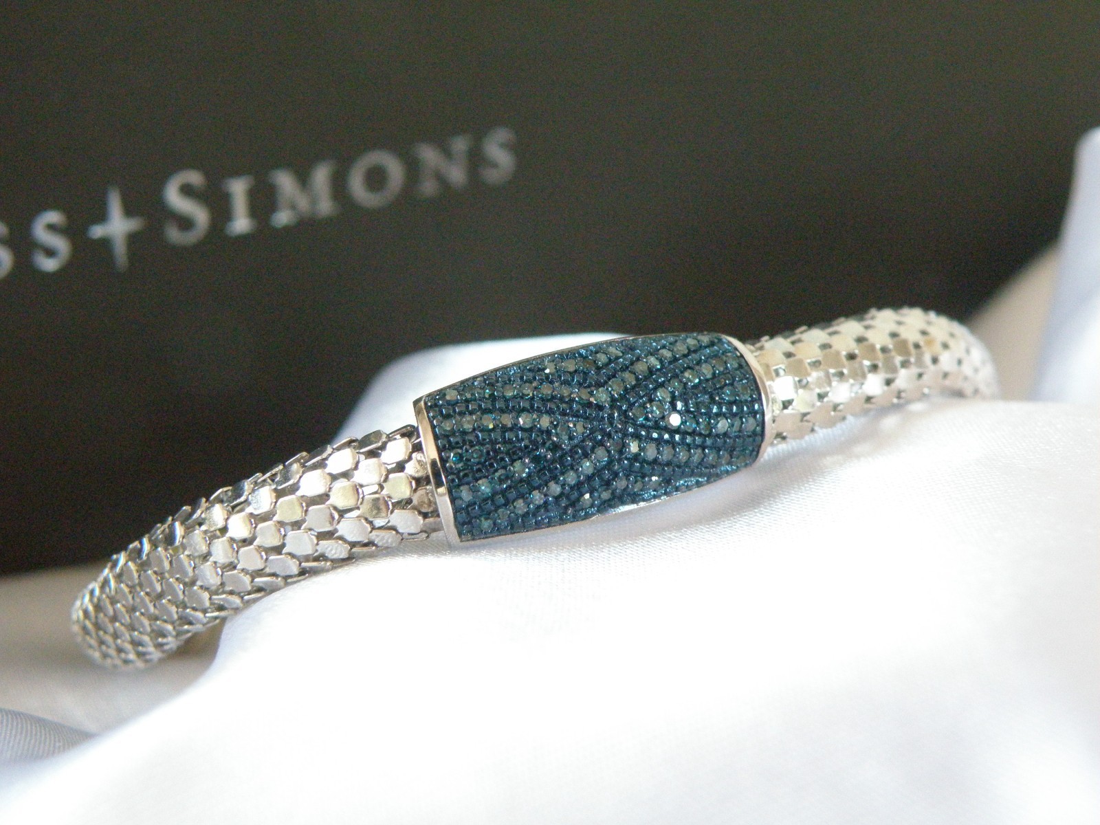 Sterling Silver 925 Natural Irradiated Blue Diamond Mesh Popcorn Bracelet 7″