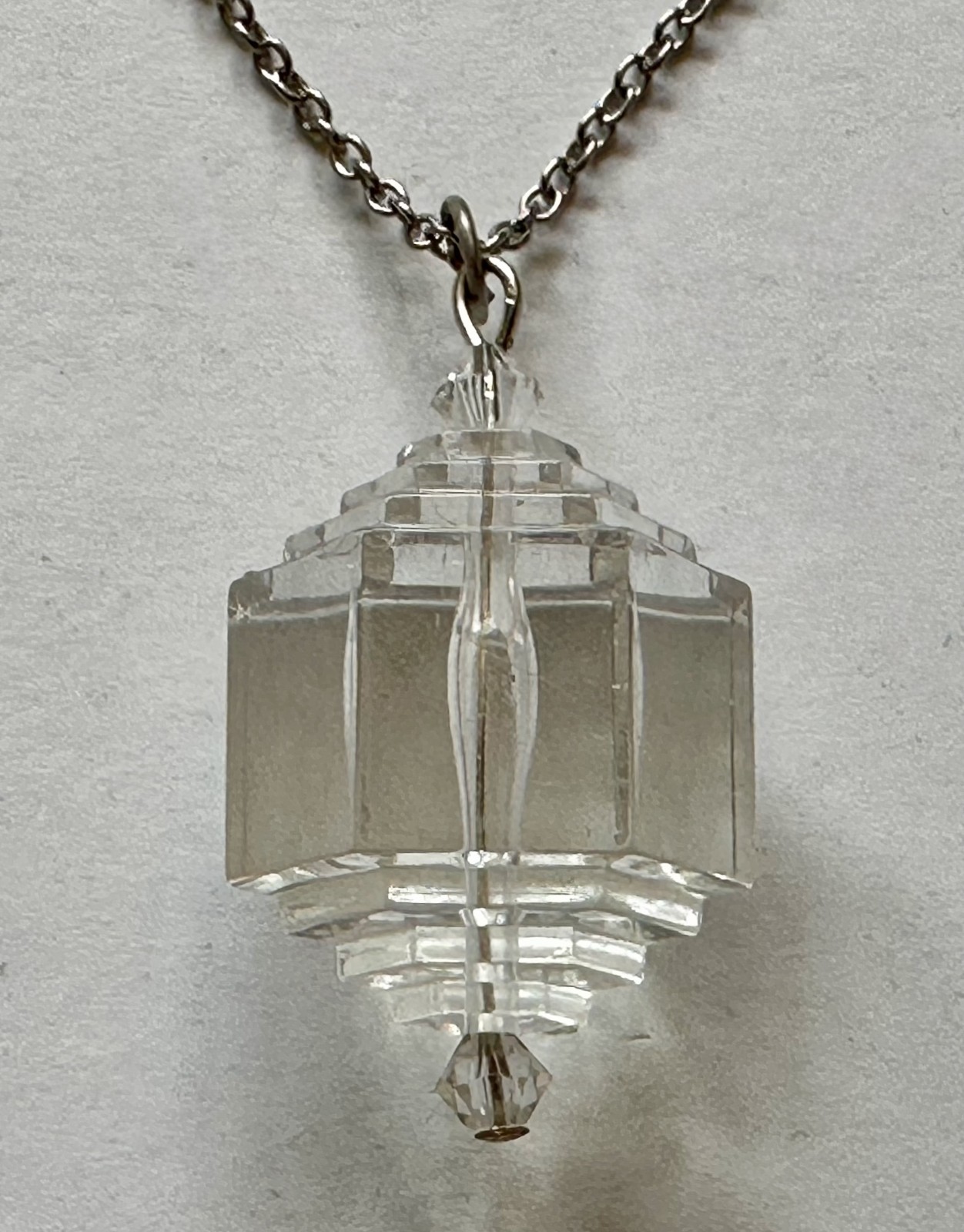 Vintage art deco layerclear acrylic lucite crystal pendant 1 1/2″ necklace 24″