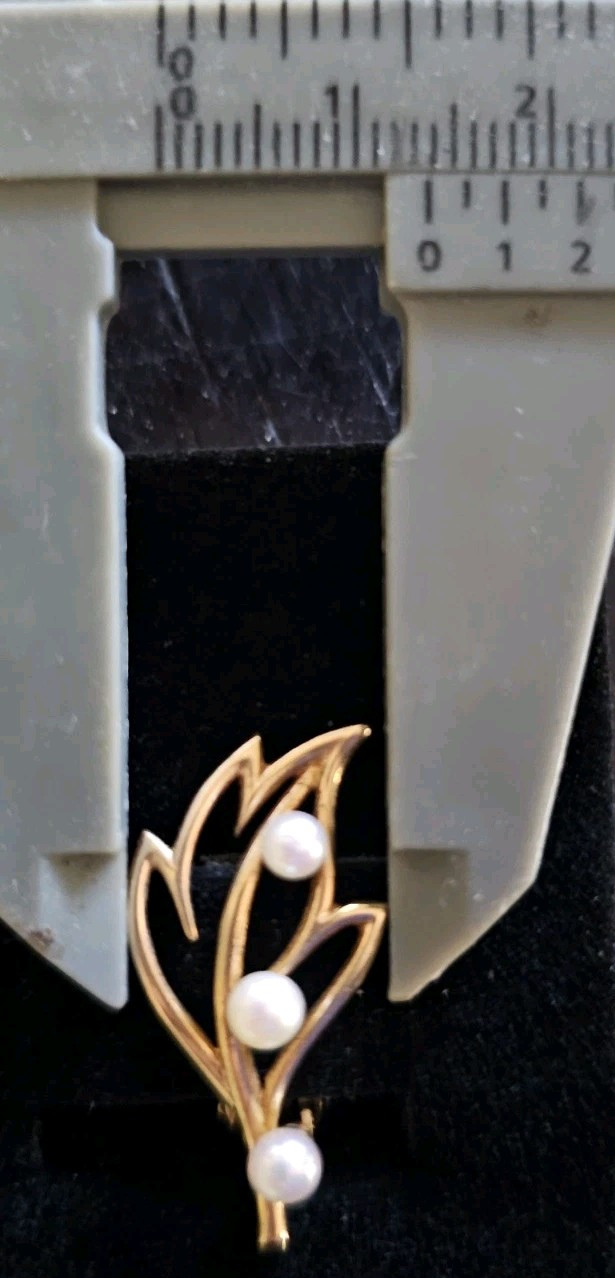 14K Yellow Gold Pearl Clip On Earrings Vintage Leaf Floral Designer 5.3 gm