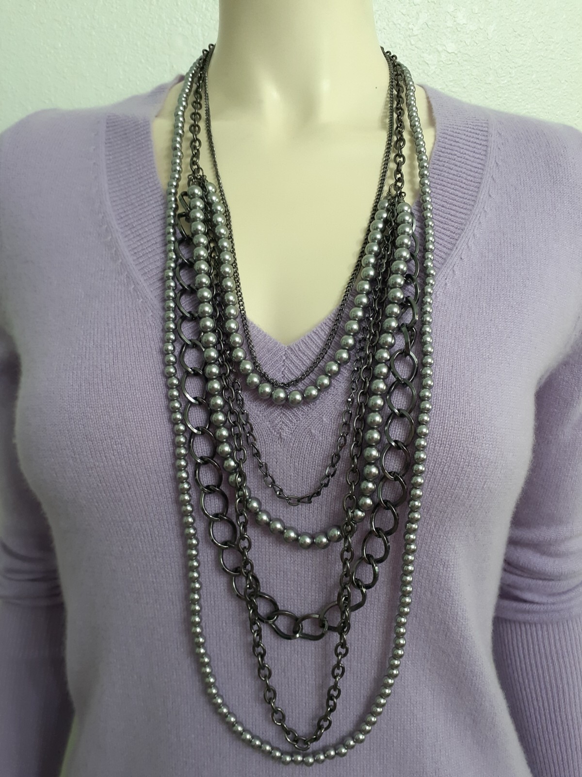 Women fashion jewelry 7 strips of gray pearls and black metal chain 20 t0 23″.