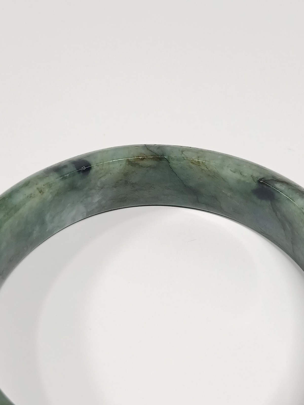 Emerald Vein Jadeite Bangle 67mm Deep Green Vivid Tone 105.8g