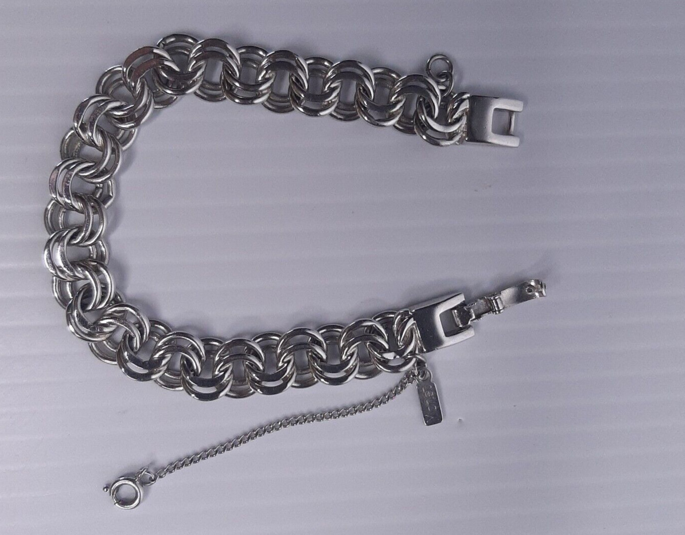 Vintage 7.5″ Double Link Charm Bracelet Silver Tone Safety Chain Security Clasp