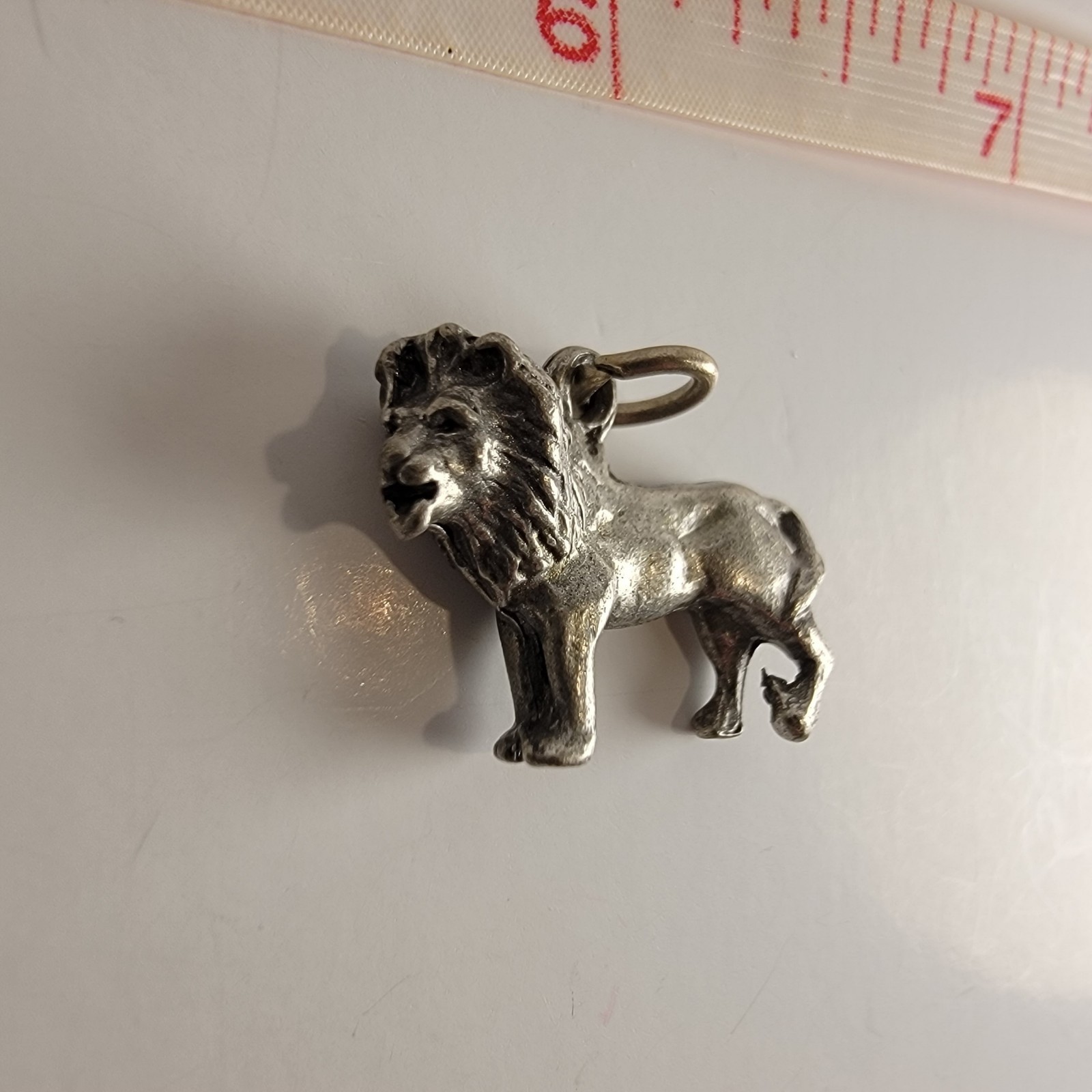 VINTAGE STERLING LION CHARM PENDANT LION COUNTRY SAFARI SOUVENIR