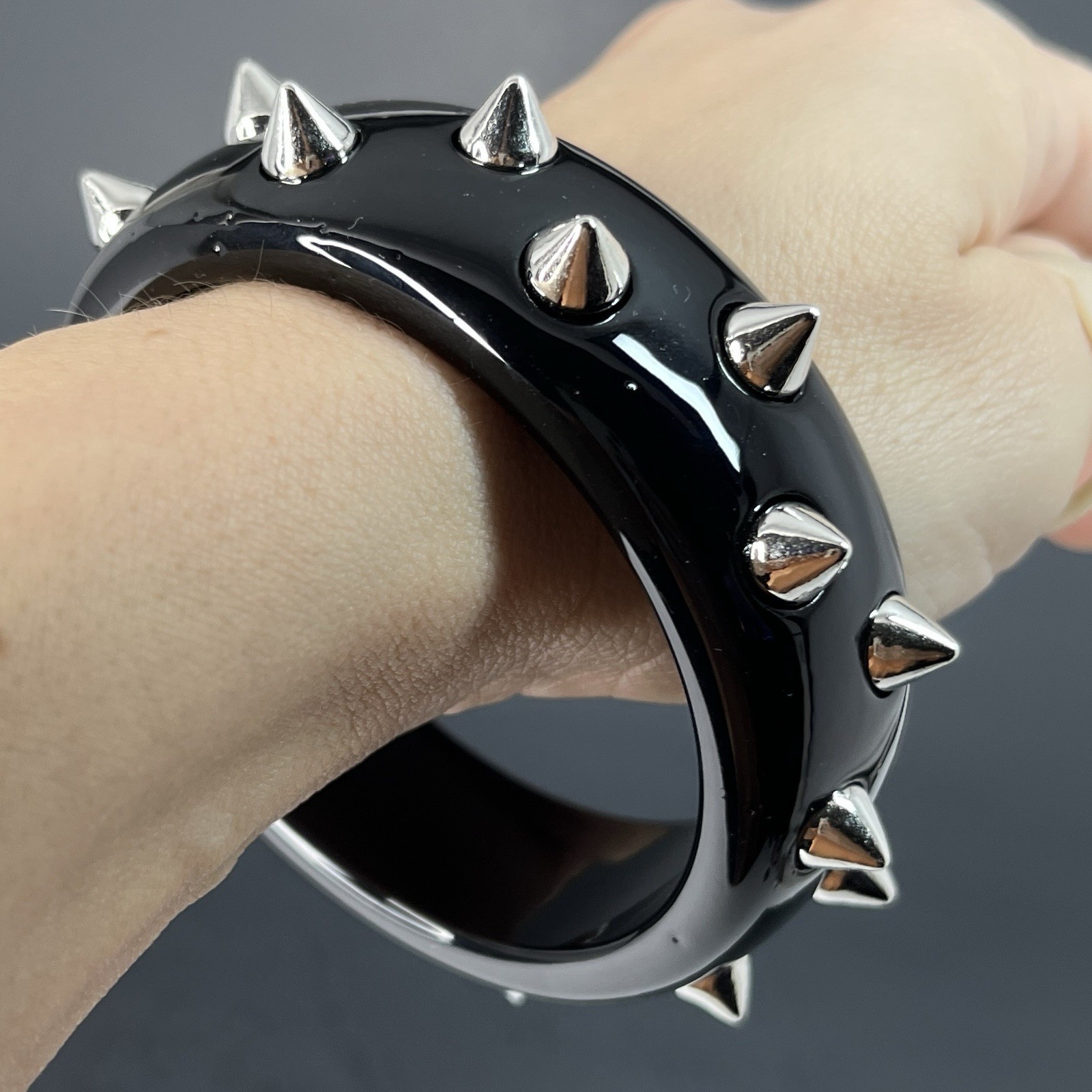 Black Lucite Bangle Bracelet Silver Spikes Punk Rock Biker Studs Retro 7.75”