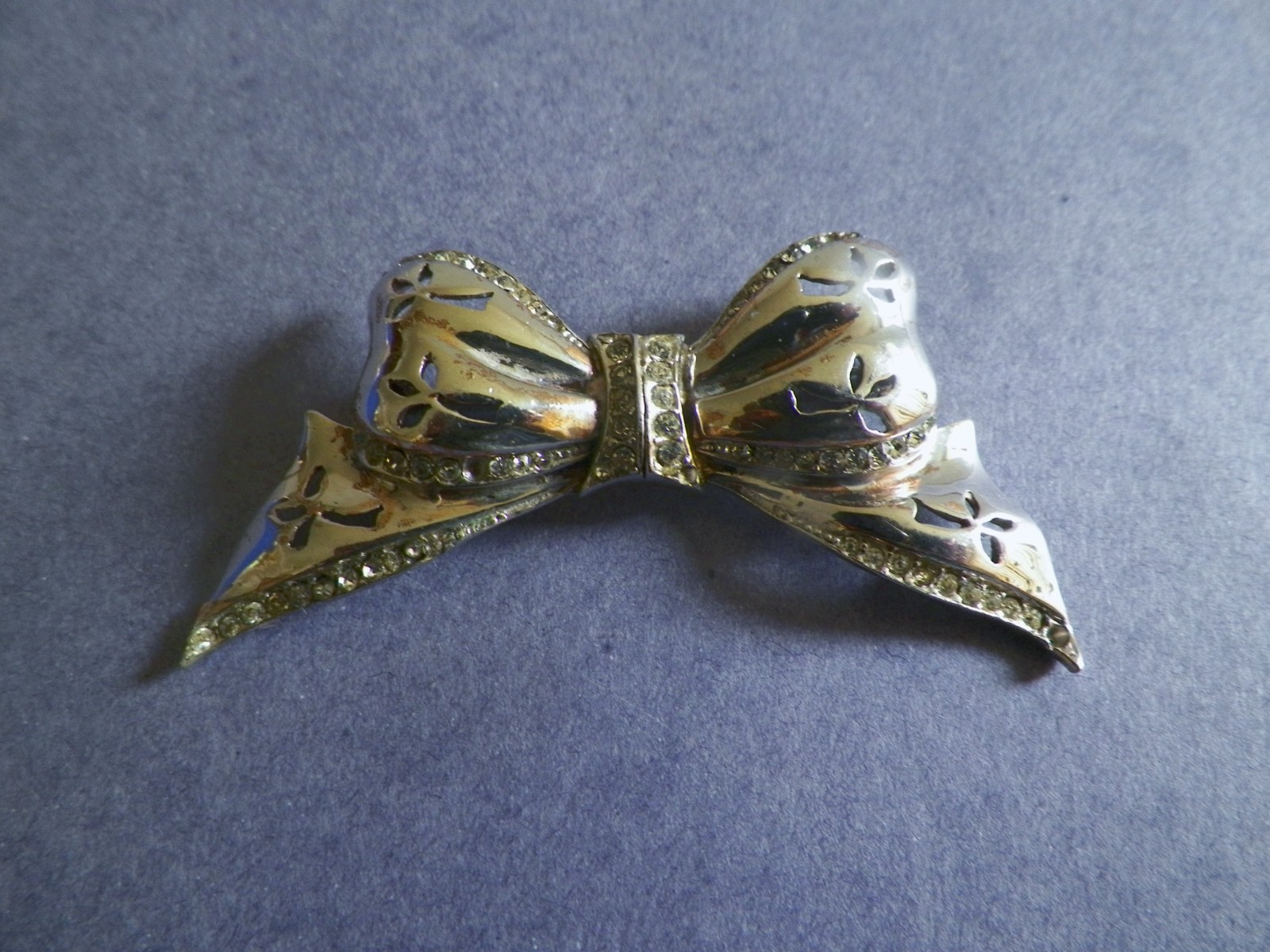 Vintage Sterling Silver Ribbon Bow Pin Brooch w/ Clear Rhinestones 40s