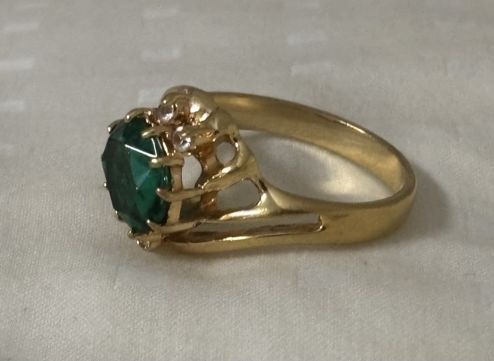 14k Yellow Gold Electroplate Emerald Green Crystal Cocktail Ring Large Size 10