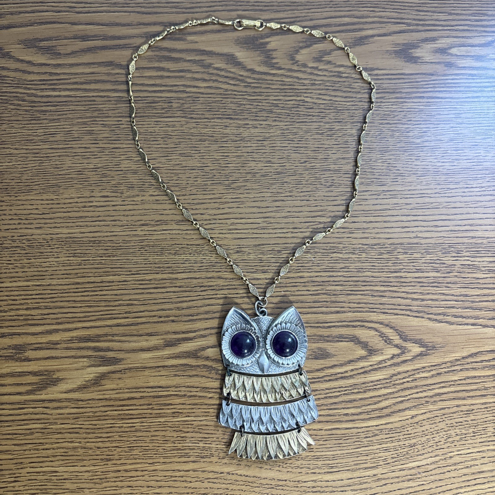 Vintage Silver & Gold Tone Articulated Owl Pendant Necklace W/Purple Stone Eyes