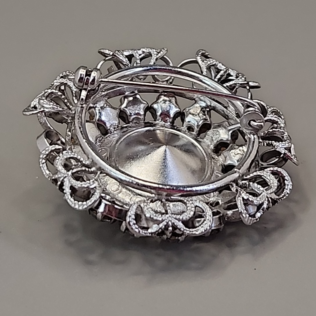 Vintage Rivoli Rhinestone Brooch Round Clear Glass Silver Tone Filigree 1 5/8″