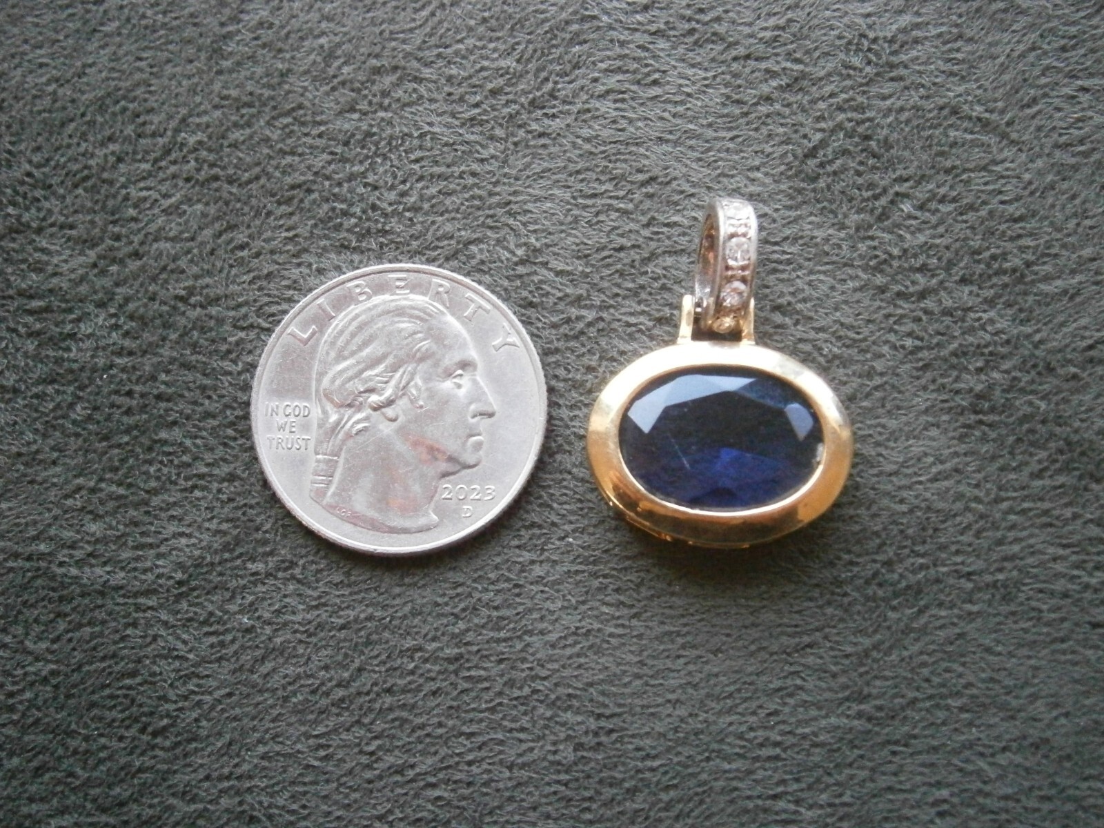 Purple Faceted Stone & Crystal Goldtone Silvertone Pendant 4.7g