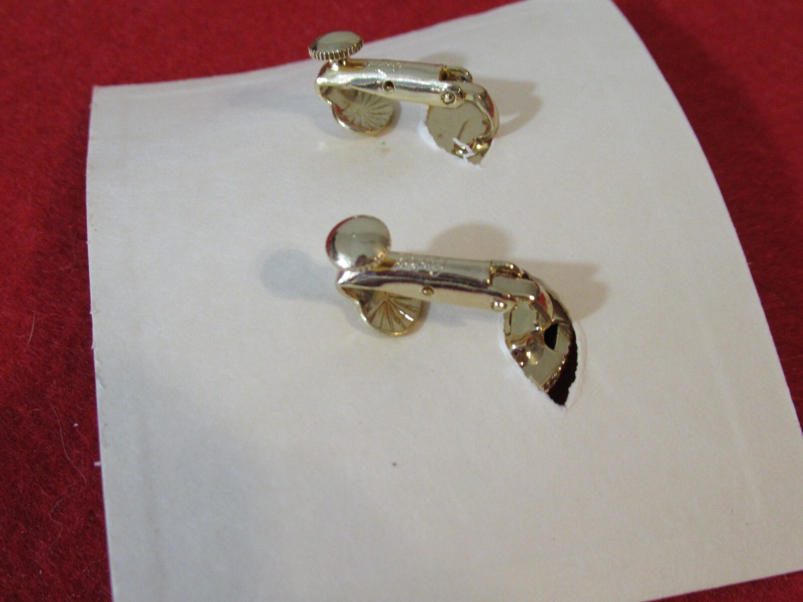 Vintage CORO PEGASUS New Gold tone Adjustable Clip On Earrings NOS