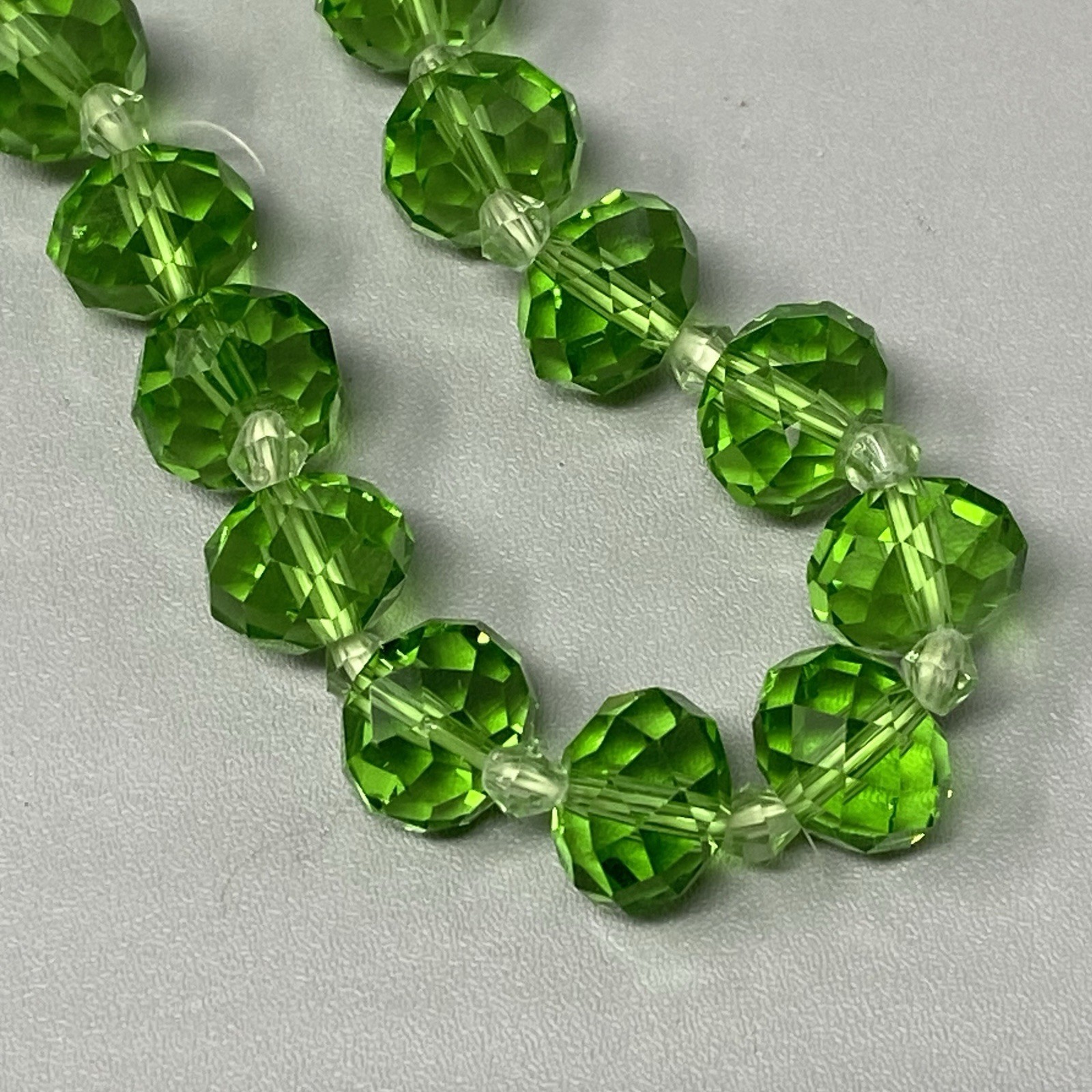 Green Glass Beaded Bracelet Stretch Elastic Faceted Transparent Bicone Spacer 7″