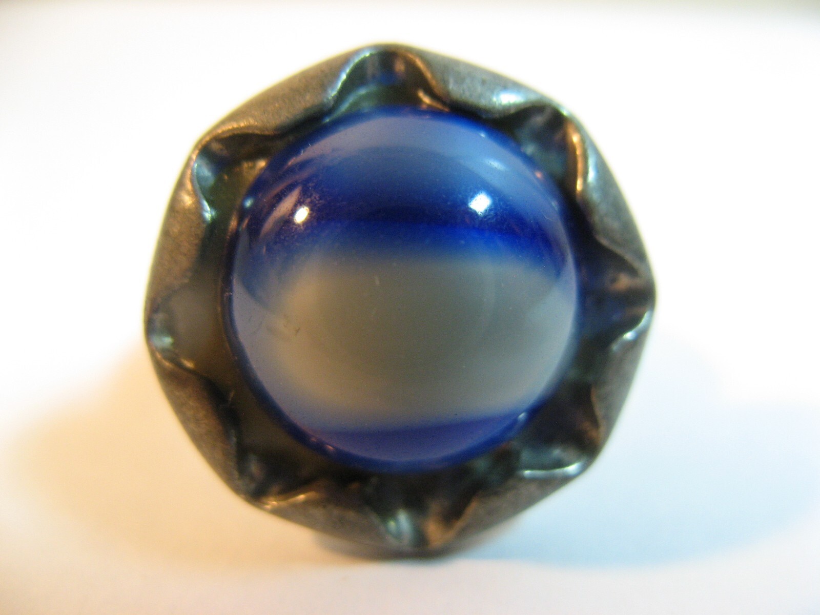 VINTAGE BENT LARSEN TIN PEWTER & GEMSTONE RING/ADJUSTABLE AND COLLECTIBLE.