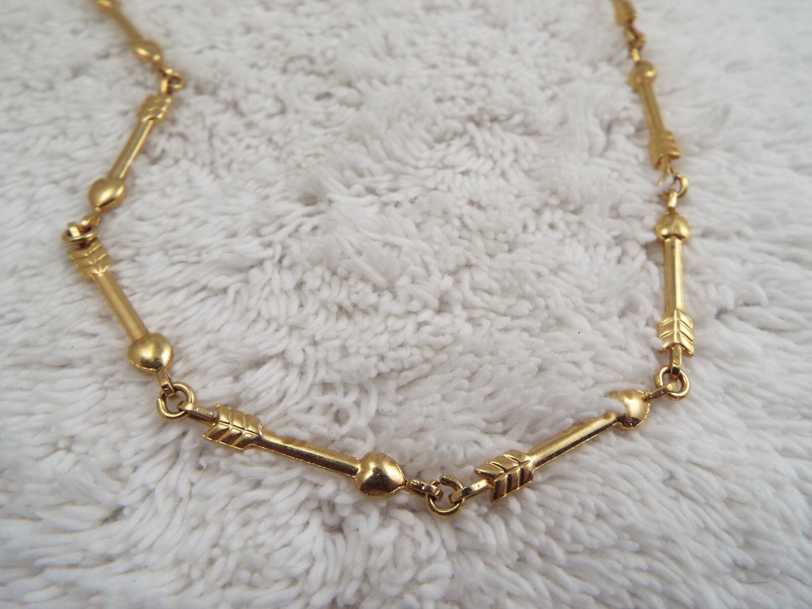 Goldtone Arrow Heart Bar Link Chain Necklace (C56)