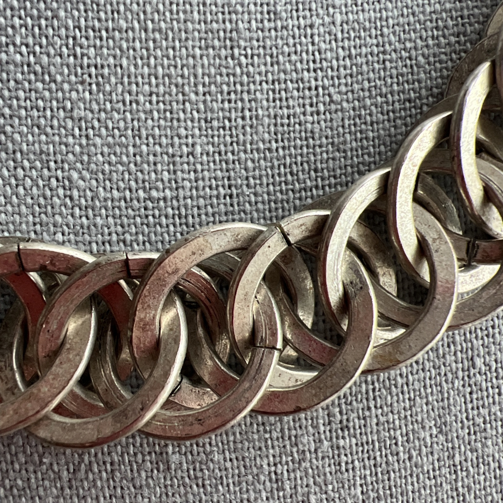 Vintage Double Link Silver Metal Necklace; Signed AV; Beautiful!
