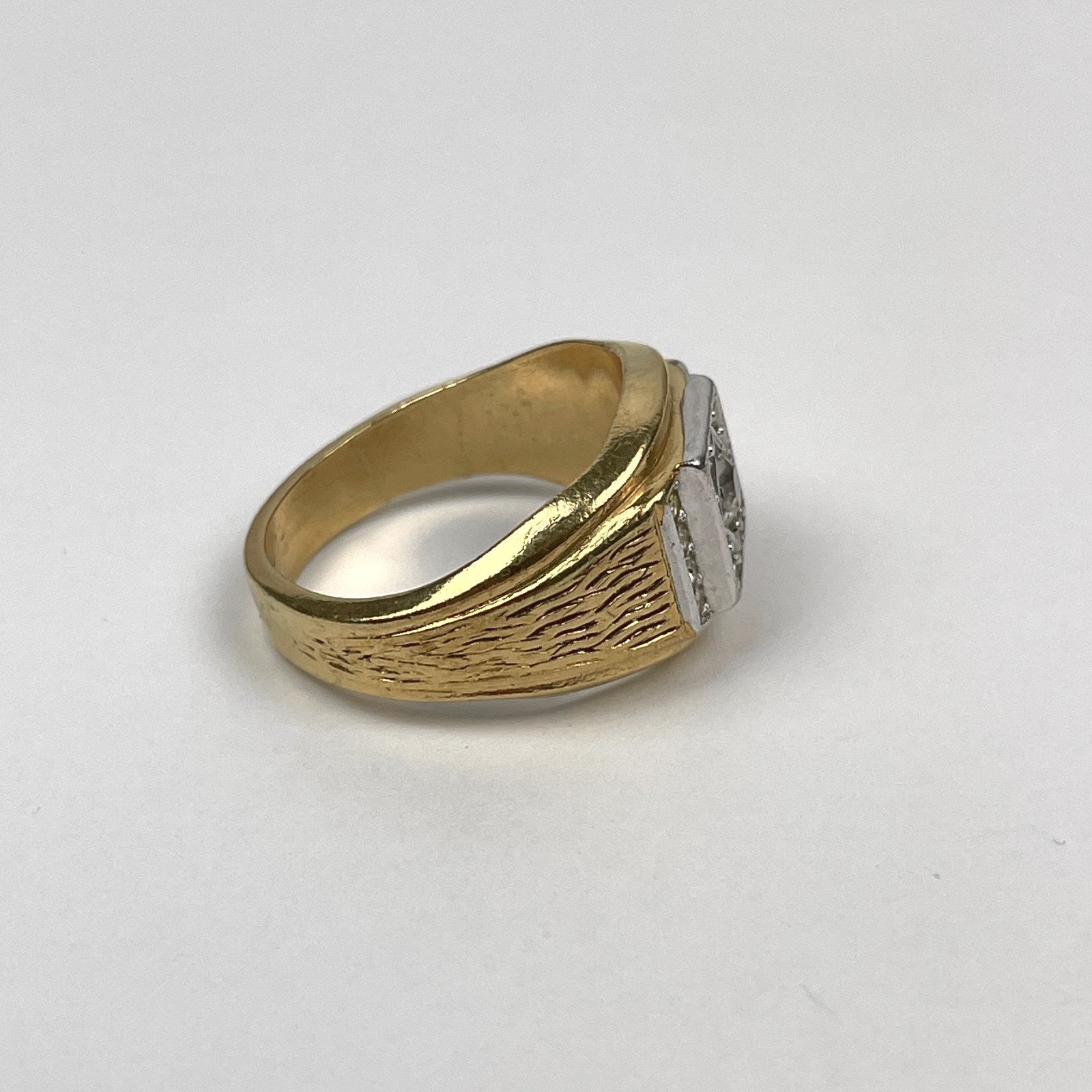 VTG MCM Men Signet Ring 18K HGE Textured Bark Two Tone Sz 10 3/4 Costume