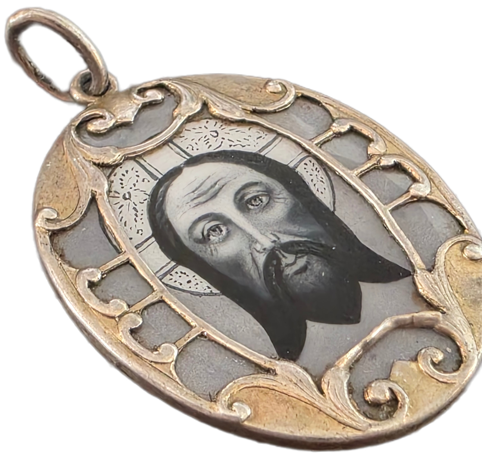 ANTIQUE RELIGIOUS PENDANT WITH THE FACE OF JESUS CHRIST ENAMELED PLAQUE Ca 1900s