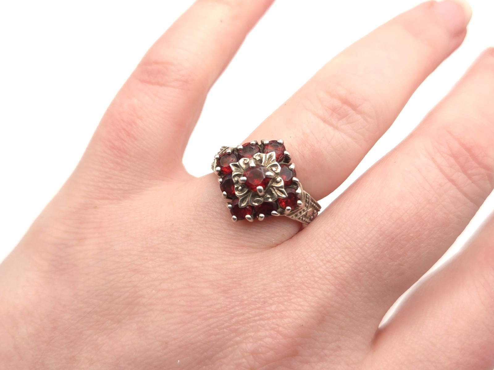 Vintage Sterling Silver Victorian Style Garnet Filigree Ring Signed CNA THAILAND