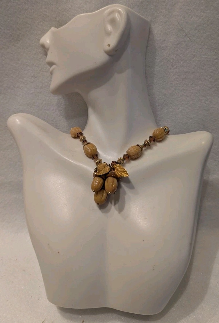 Vintage Brown Molded Glass Acorn & Pecan Bead Autumn Necklace 15-17 In Adj