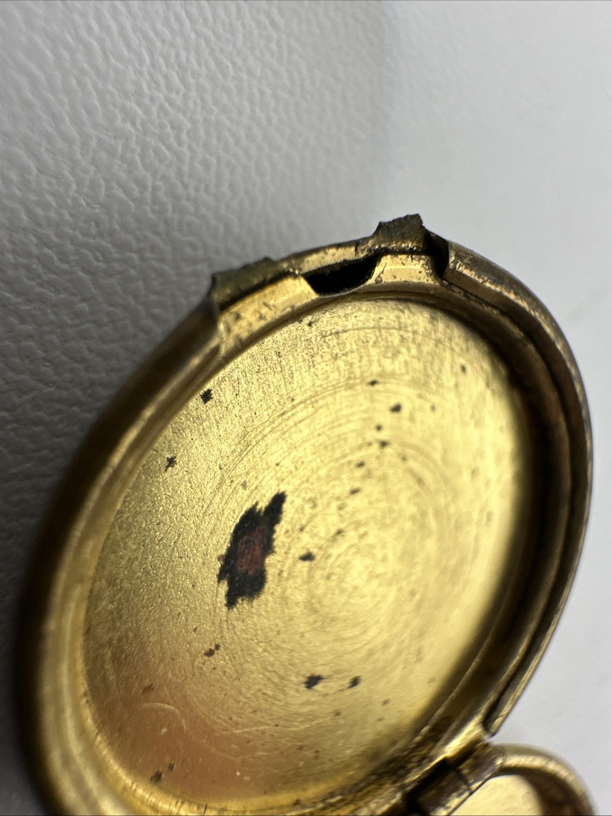 Vintage Antique Ornate Small Etched Brass Locket/Hinged Case – BROKEN BAIL