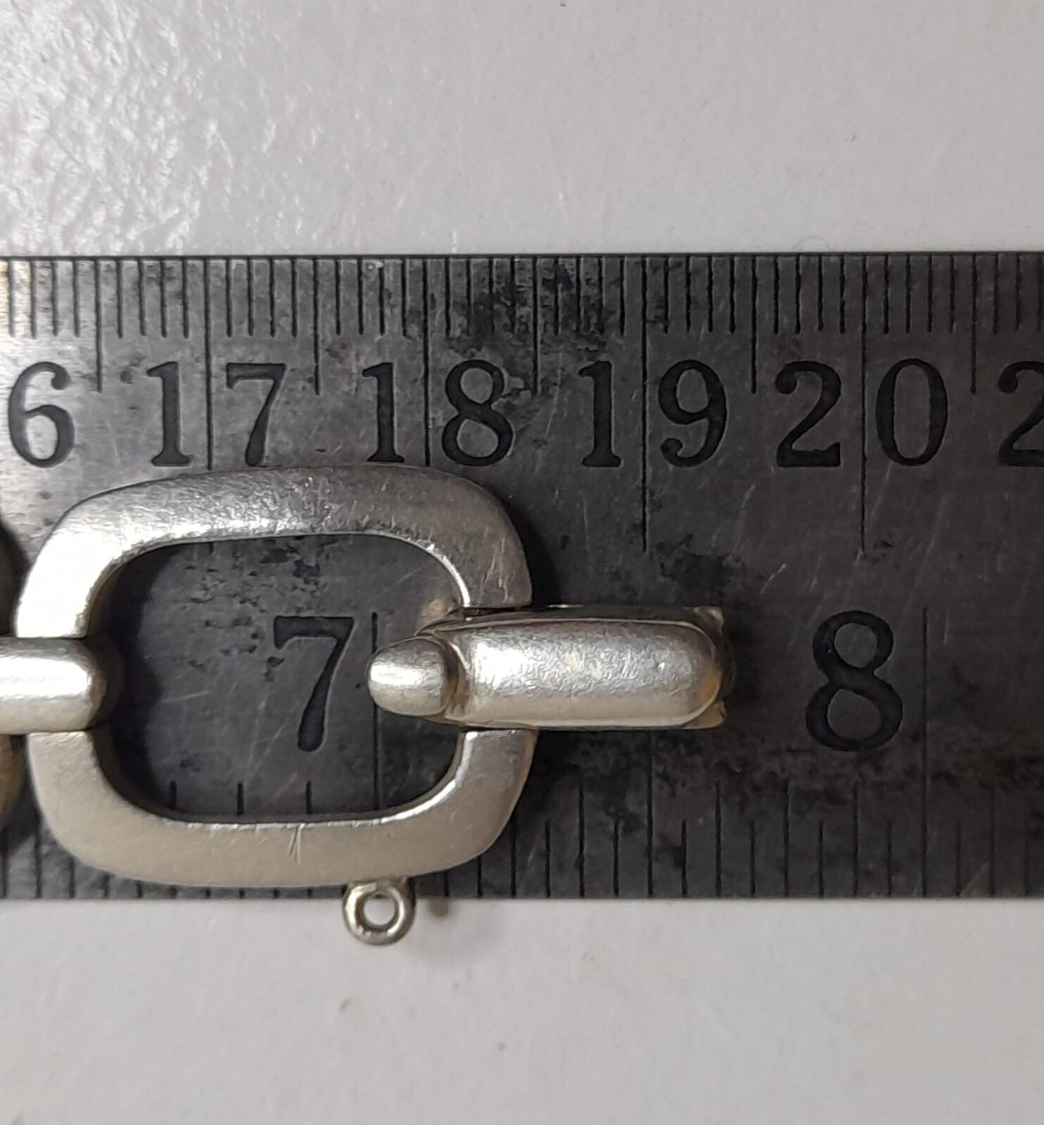 Beautiful vintage stamped silver 925 bracelet, solid last 64 grams square links