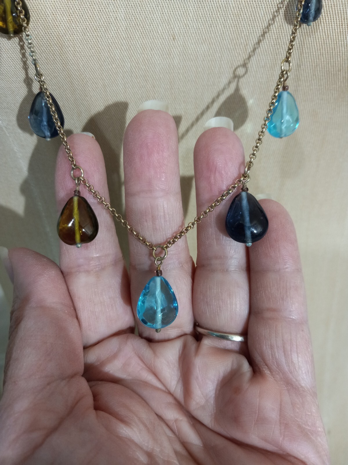 Vintage Glass Graduating Dangle Teardrops Necklace Green Dark & light Blue 18″