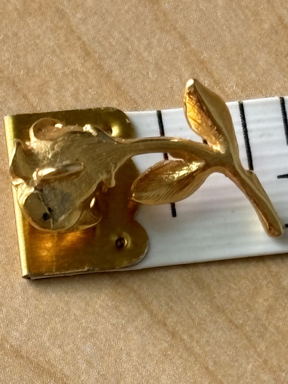 Vintage Gold Tone Rose Pendant/ Ready To Add A Chain/ Measure About 1 Inch