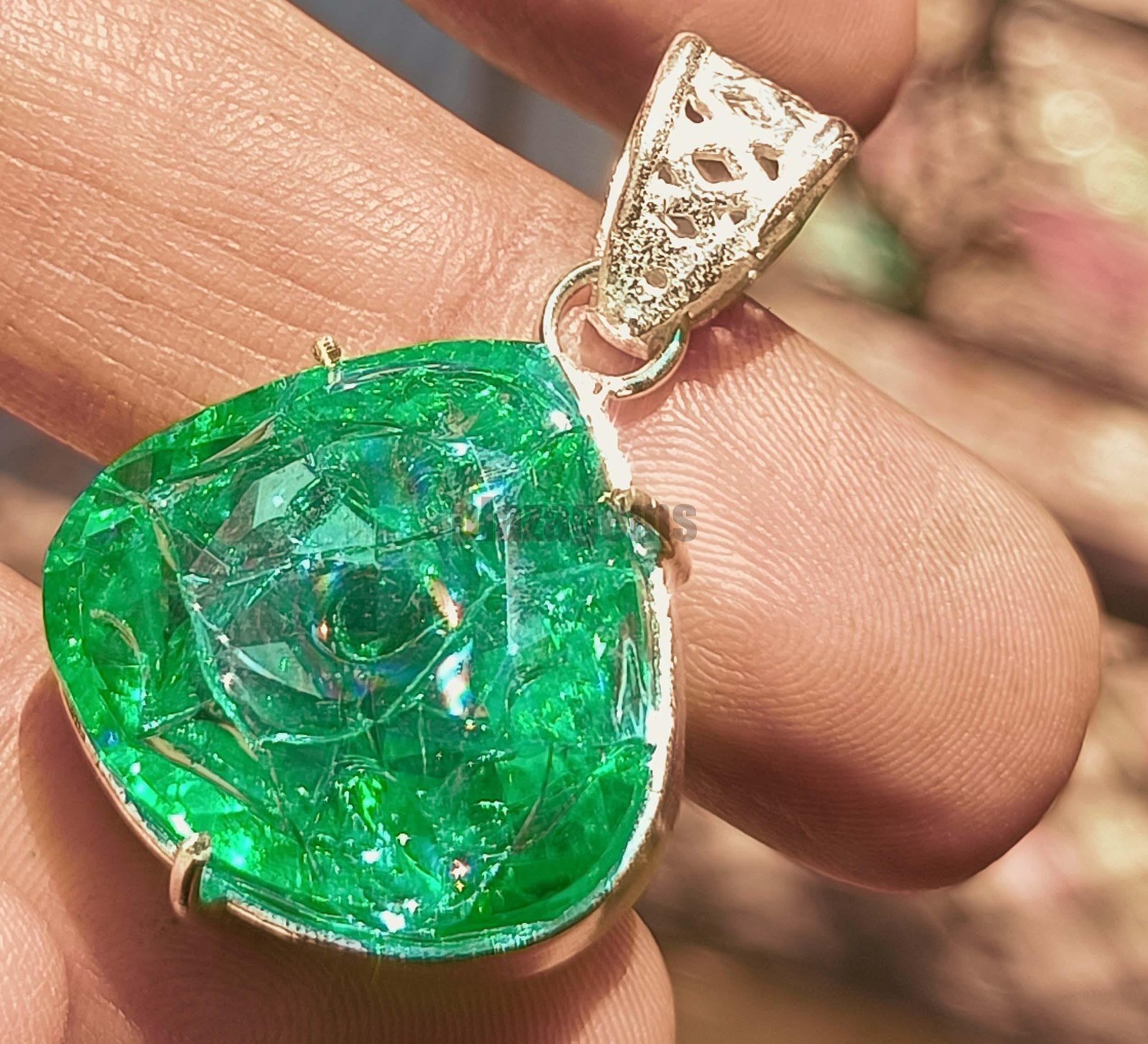46 Ct Natural Vivid Green Colombian Emerald Pear Certified Pendant