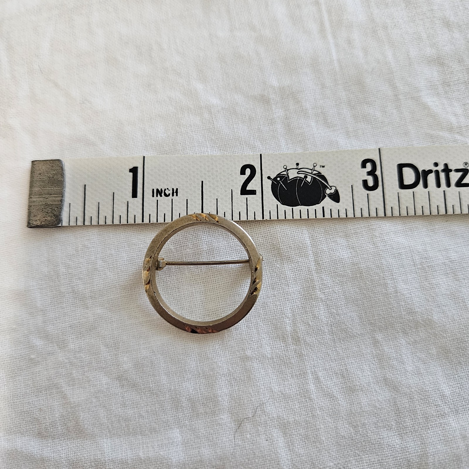 Mid Century Vintage Gold-Toned Metal Circle Brooch, 1 Inch, Not Marked, Retro